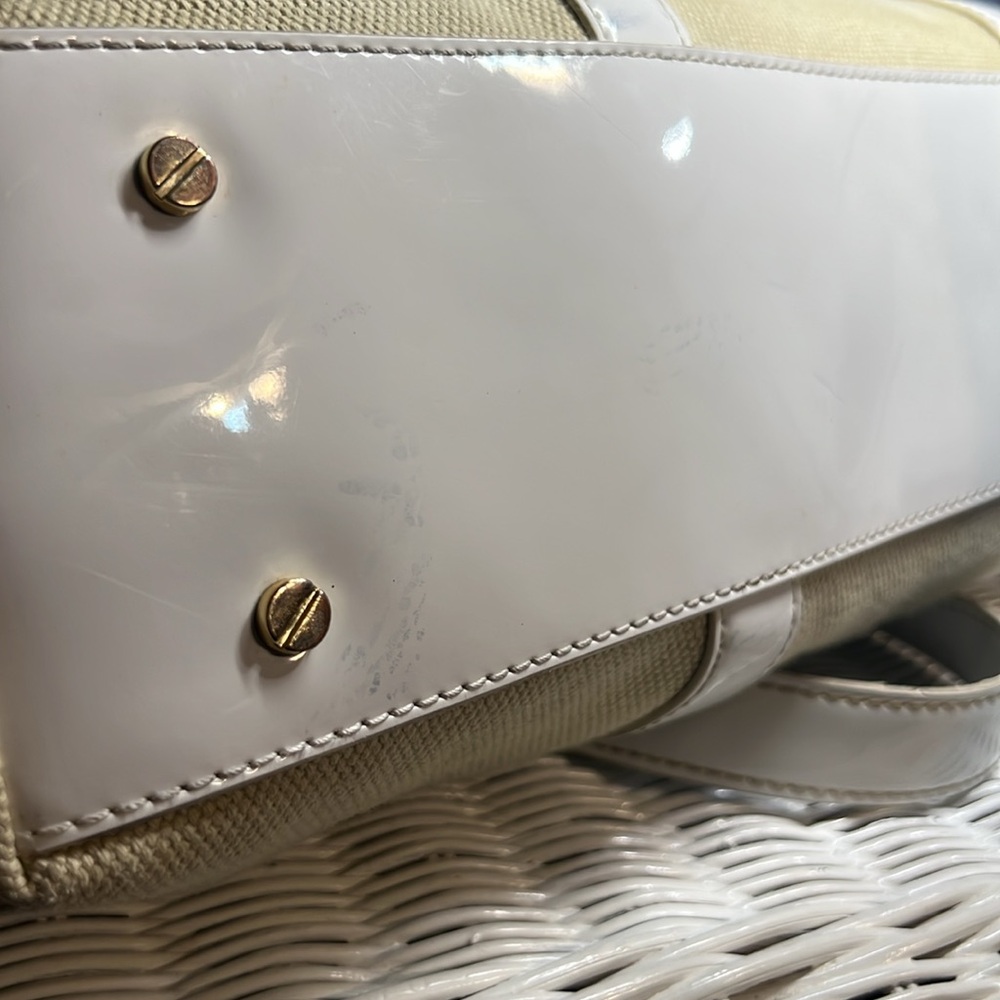 Tory Burch Tan and White Tote Bag - Picture 13 of 16